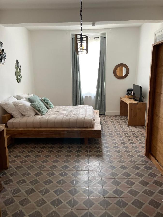 La Maison Du Puits Cesseras Экстерьер фото